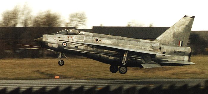 53675zf581prm.jpg (42914 bytes)