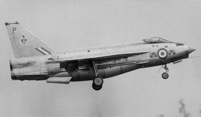 Xn788prm.jpg (21831 bytes)