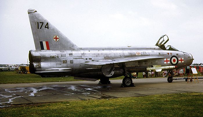 xm174.jpg (55057 bytes)