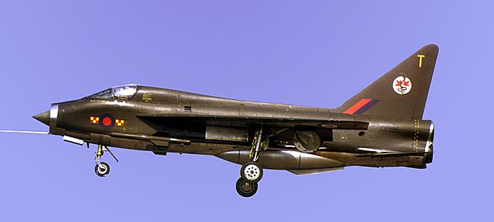 xm995two.jpg (22874 bytes)