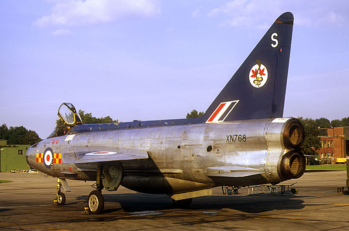 xn768twb.jpg (79925 bytes)