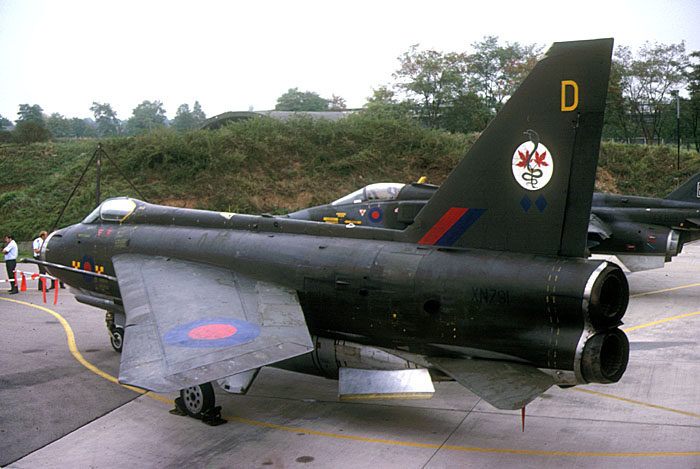 xn791twd.jpg (82211 bytes)