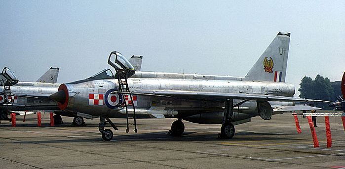 xp702tw56.jpg (48240 bytes)
