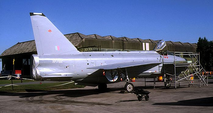 xp702twlaf.jpg (51084 bytes)