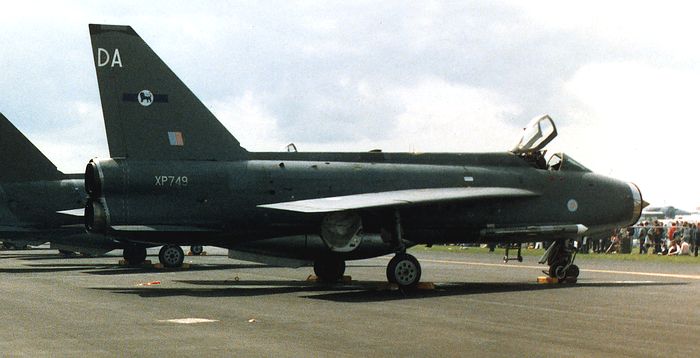 xp749gal.jpg (39503 bytes)