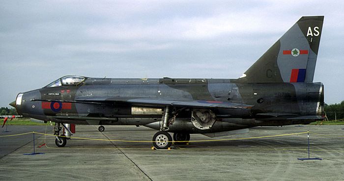 xr716twas.jpg (43797 bytes)