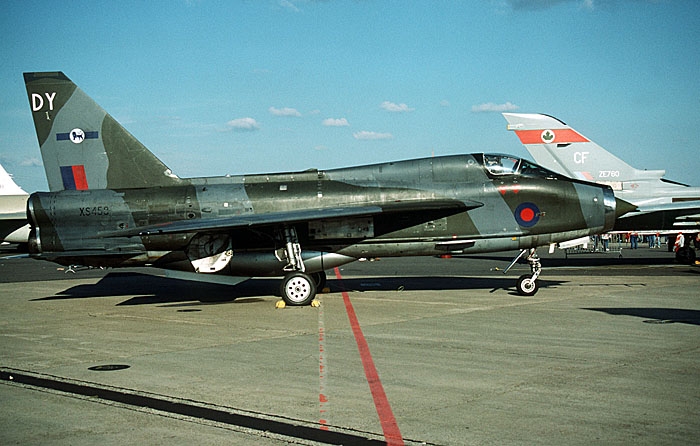 xs458twdy.jpg (86240 bytes)