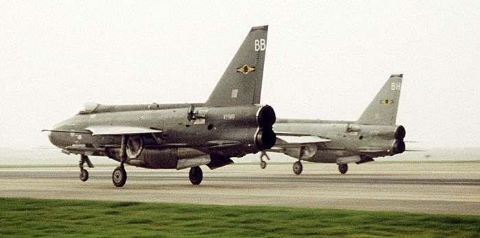 xs919twbb.jpg (36340 bytes)
