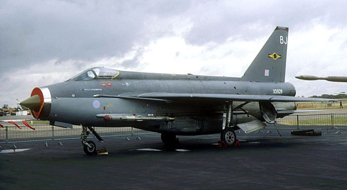 xs928twbl.jpg (38136 bytes)
